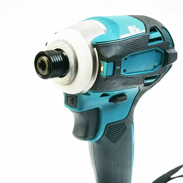 Аккумуляторный ударный бесщеточный шуроповерт Makita dtd172